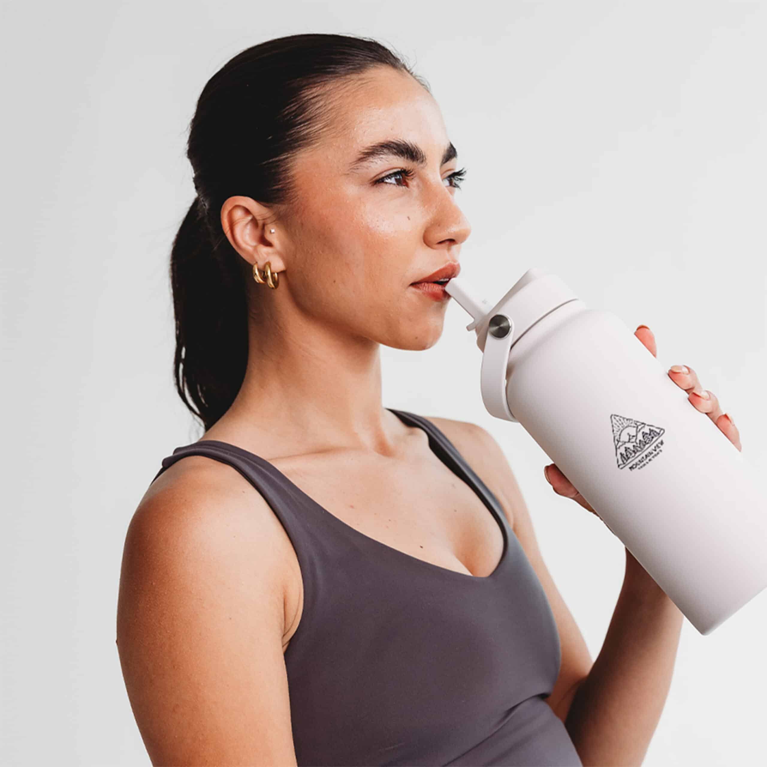 100 Christmas Corporate Gifts Countdown 2025 – Idea #19 Byron 1L Drink Bottle