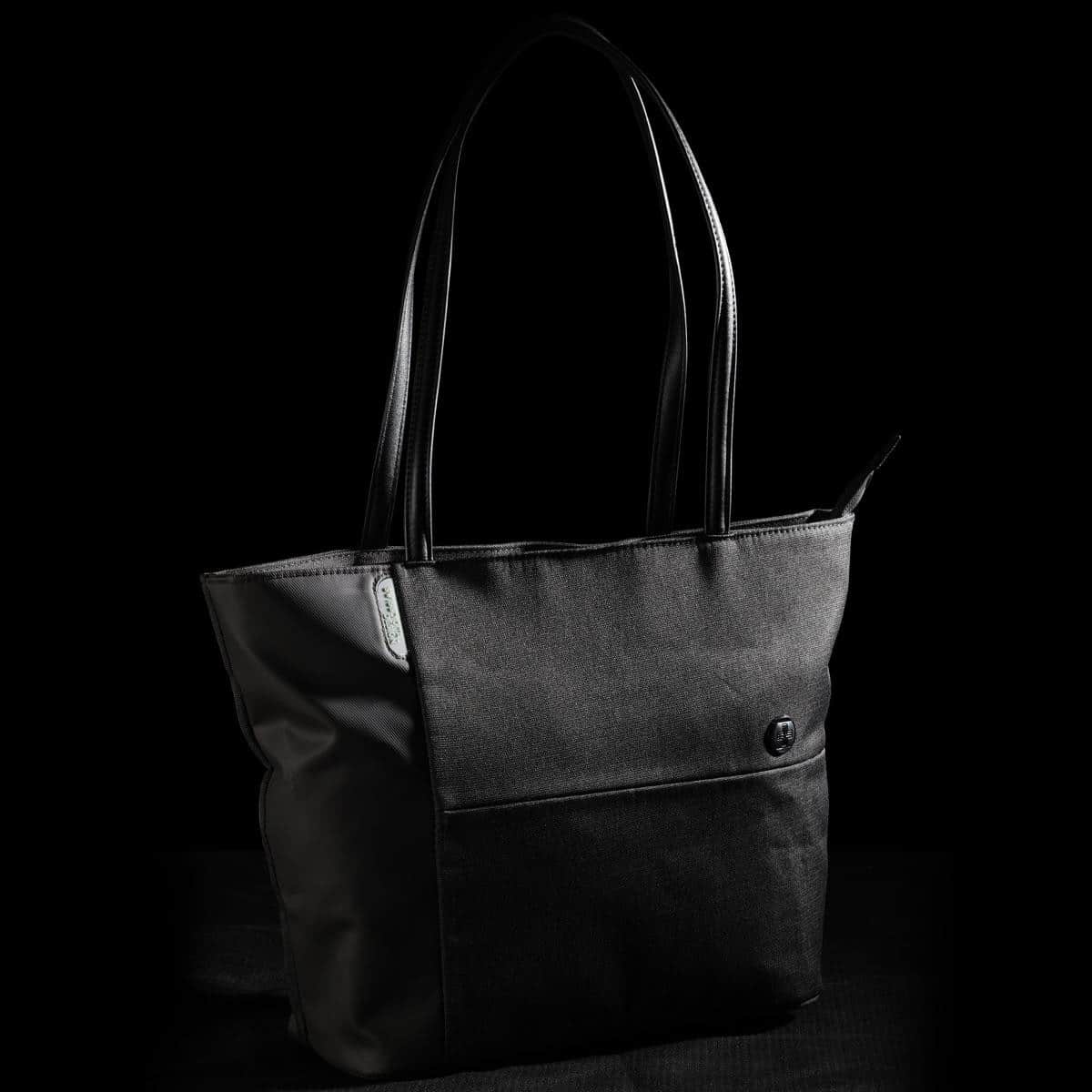 100 Christmas Corporate Gifts Countdown 2025 – Idea #98 Swissdigital Arosa Tote Bag
