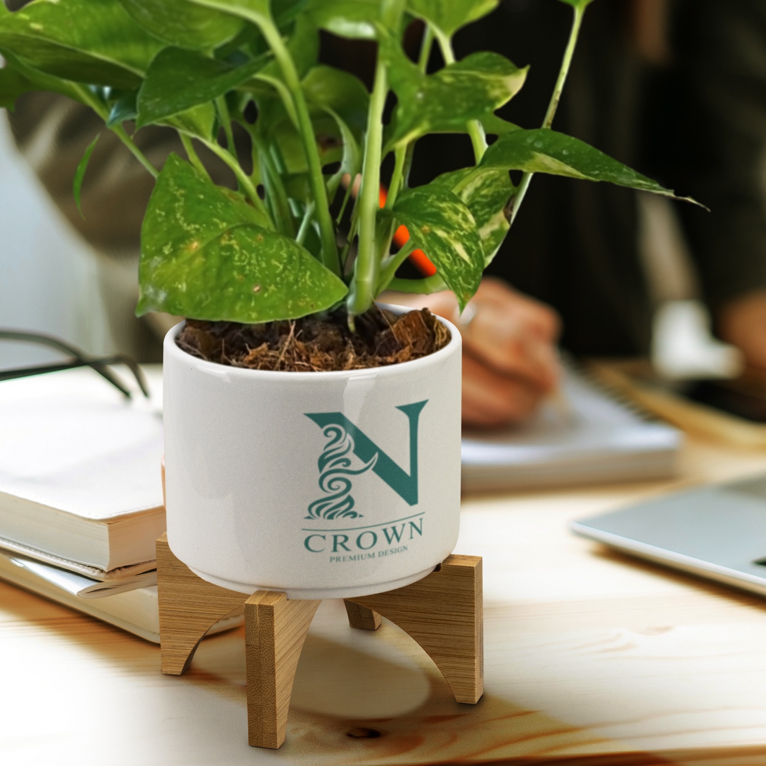 100 Christmas Corporate Gifts Countdown 2025 – Idea #82 Planter with Bamboo Base